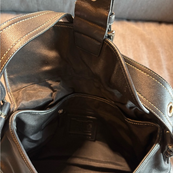 Coach Vintage Old Black Leather Shoulder Bag - Picture 4 of 5